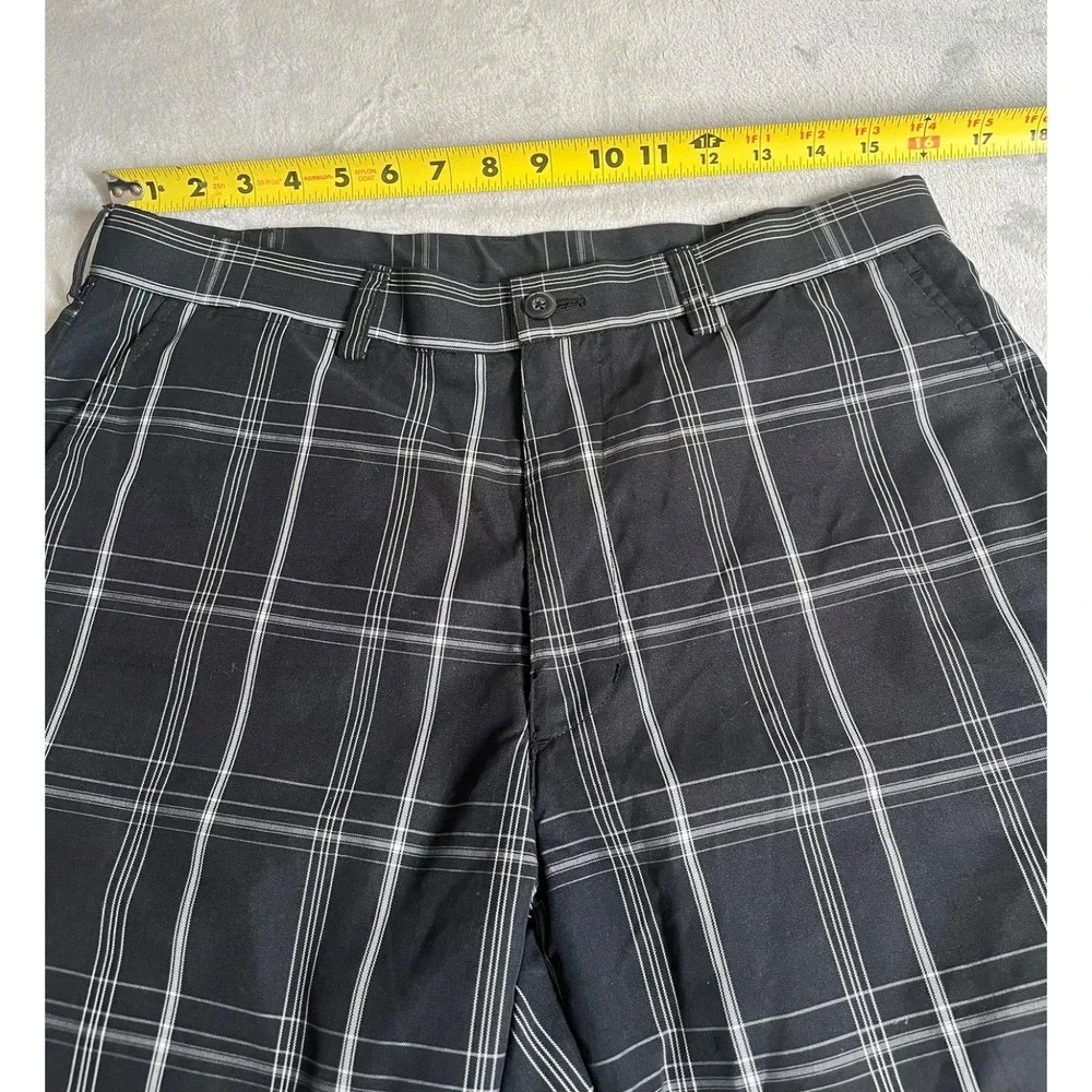 PGA TOUR Mens Plaid Golf Shorts Flat Front Sz 32 Black White Polyester